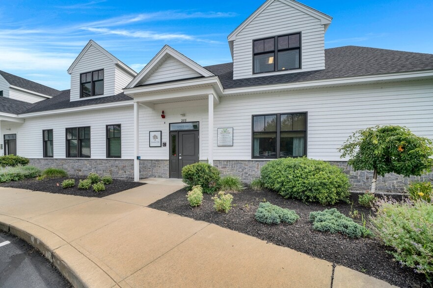 288 S River Rd, Bedford, NH à louer - Photo de l’immeuble – Image 3 sur 21