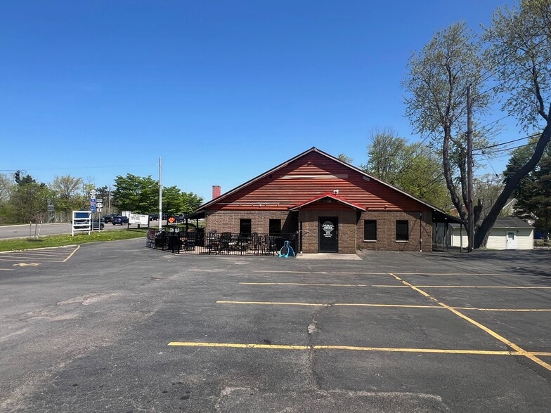 1537 Union Rd, West Seneca, NY à vendre - Photo de l’immeuble – Image 3 sur 6