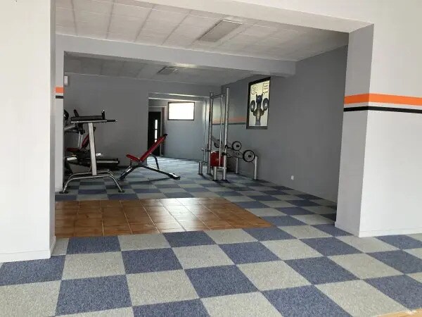 Plus de détails pour Local d’activités à vendre