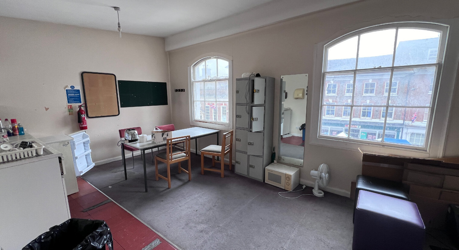 16 Market Pl, Blandford Forum à louer Photo intérieure– Image 1 sur 5