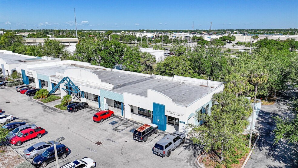 18308 Murdock Cir, Port Charlotte, FL à vendre - Aérien – Image 2 sur 27