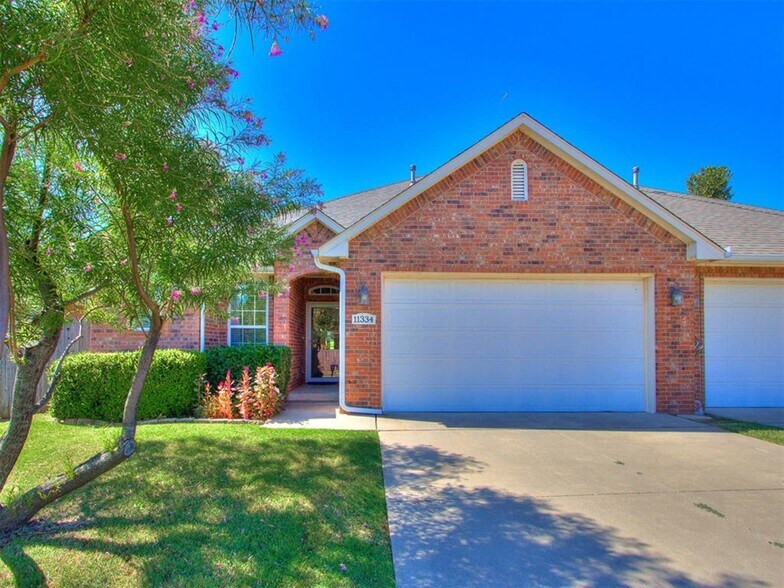 11334 NW 121st Pl, Yukon, OK à vendre - Photo de l’immeuble – Image 2 sur 26