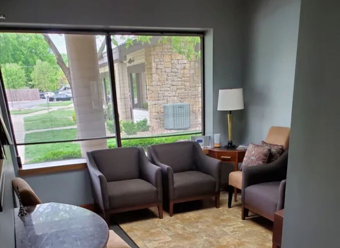 7211 W 98th Ter, Overland Park, KS à louer Photo intérieure– Image 1 sur 1