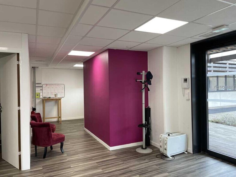 Bureau dans Mérignac à louer - Photo de l’immeuble – Image 2 sur 15