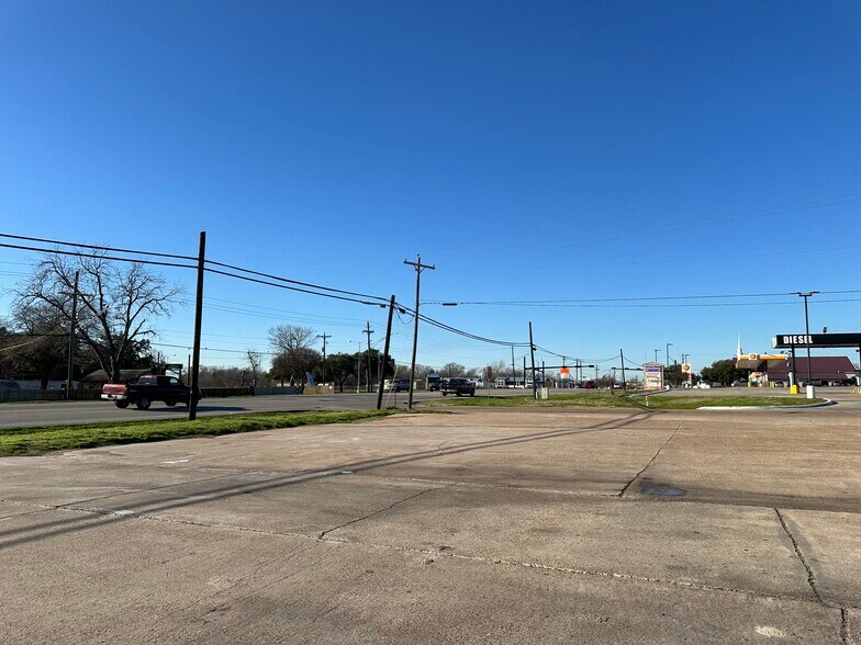 2454 21 Hwy, Bryan, TX à vendre - Autre – Image 2 sur 4