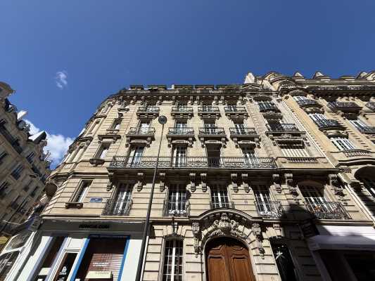 6 Rue Théodore De Banville, Paris à louer - Photo de l’immeuble – Image 3 sur 5