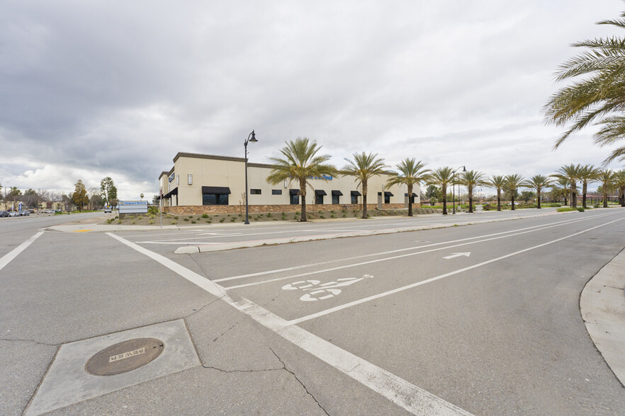 1110 Bear Mountain Blvd, Arvin, CA à louer - Photo de l’immeuble – Image 3 sur 7