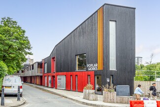 Plus de détails pour 384 Abbott Rd, Londres - Coworking à louer