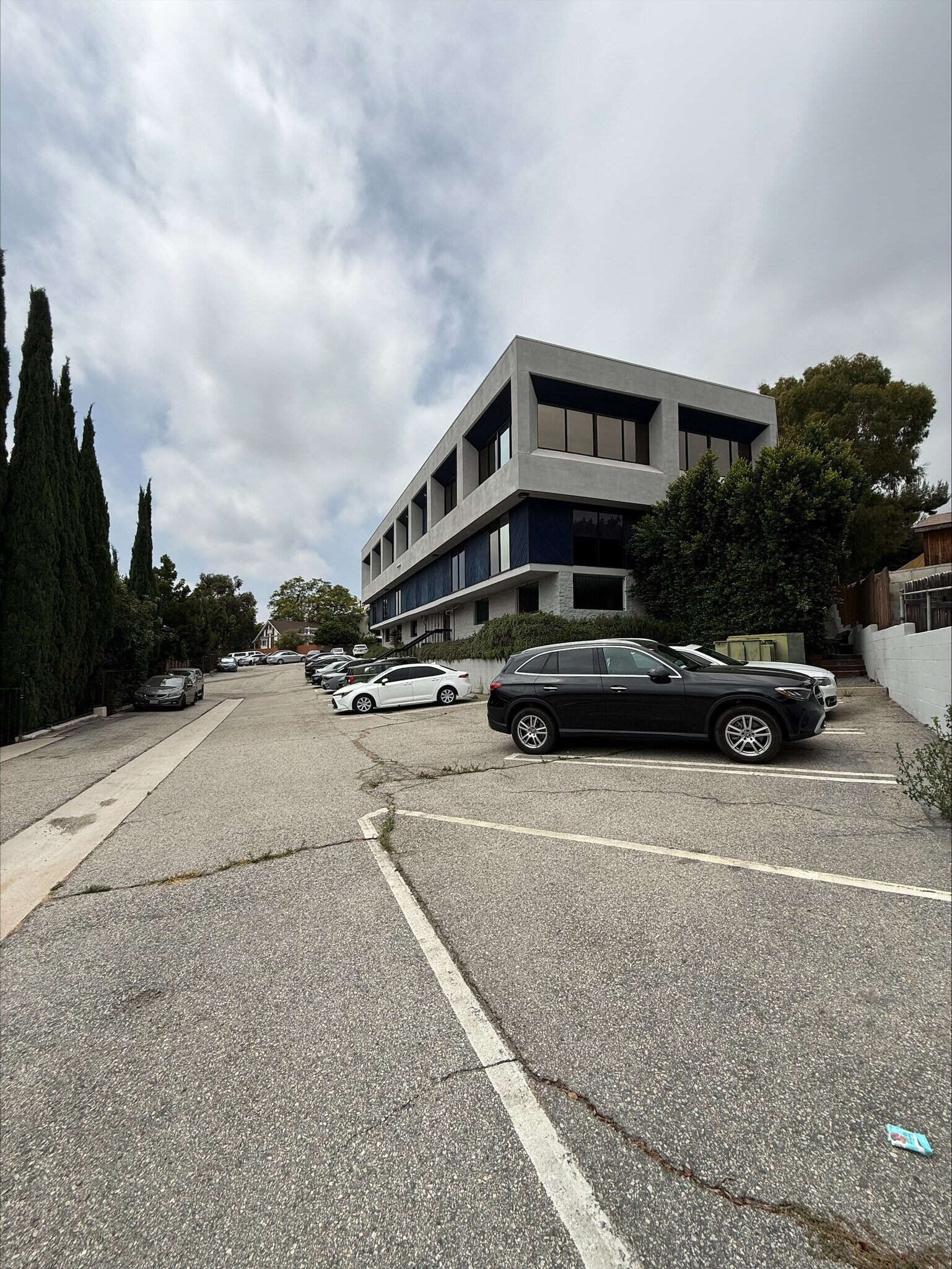 2540 Foothill Blvd, La Crescenta, CA à louer Photo de l’immeuble– Image 1 sur 10