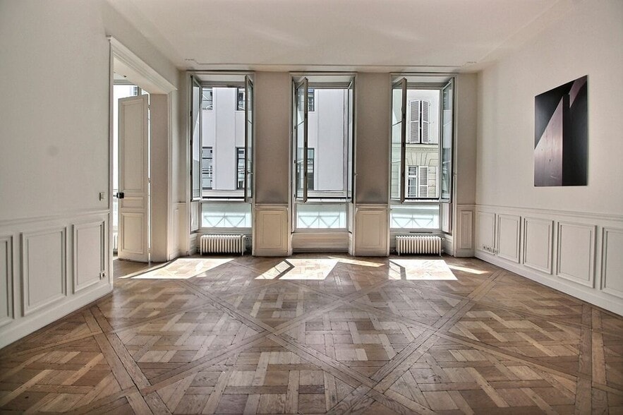 24 Rue De L'Echiquier, Paris à louer - Photo intérieure – Image 1 sur 3