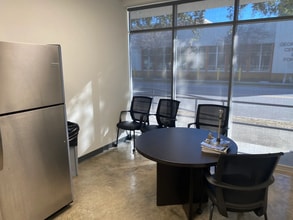 225 Avenue D NW, Winter Haven, FL à louer Photo intérieure– Image 2 sur 14