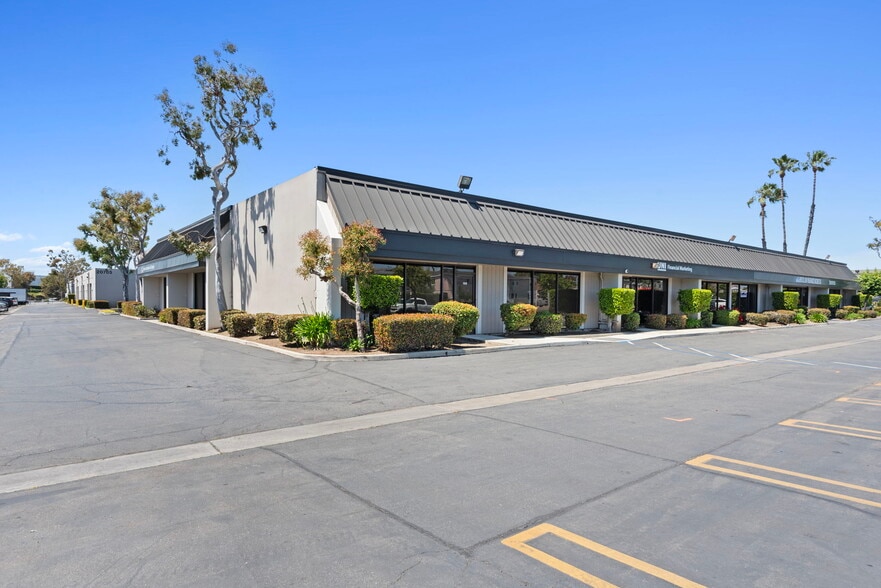 20725 S Western Ave, Torrance, CA à louer - Photo de l’immeuble – Image 3 sur 6