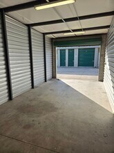 502-880 Kingwood Dr, Humble, TX à louer Photo intérieure– Image 2 sur 5