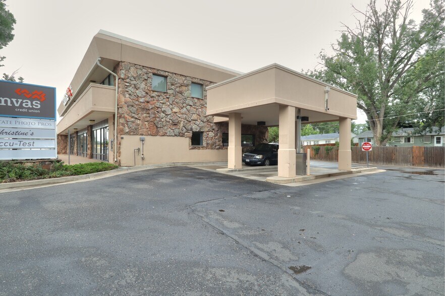 2529 N Lincoln Ave, Loveland, CO à louer - Photo de l’immeuble – Image 2 sur 5