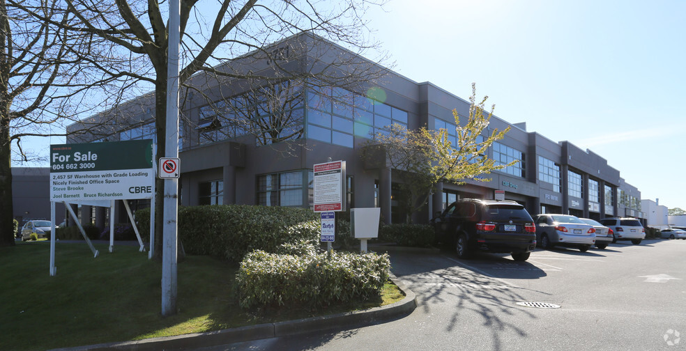 3751 Jacombs Rd, Richmond, BC à vendre - Photo de l’immeuble – Image 2 sur 7