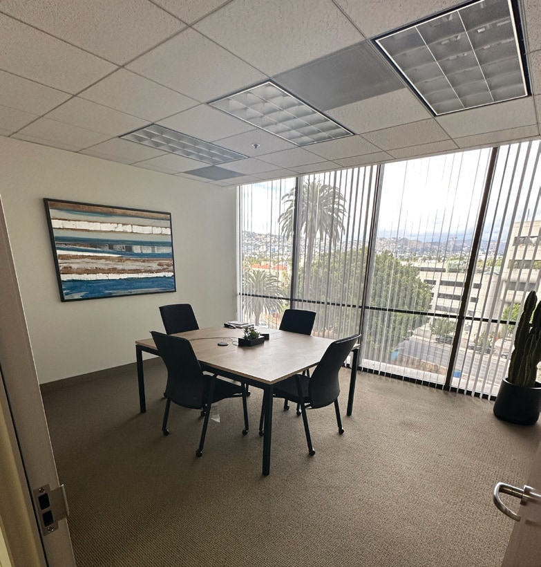 8383 Wilshire Blvd, Beverly Hills, CA à louer Photo intérieure– Image 1 sur 6