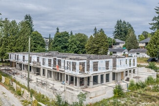 Plus de détails pour 10595-10661 137a St, Surrey, BC - Logement à vendre