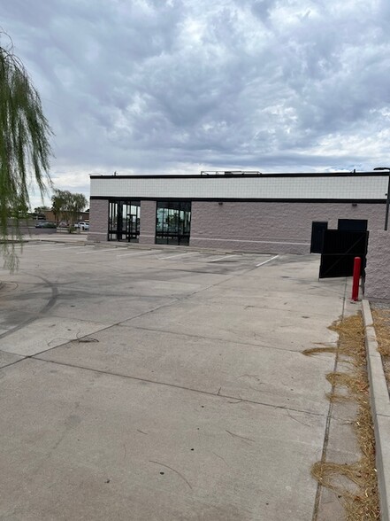 752 E Southern Ave, Mesa, AZ à louer - Photo de l’immeuble – Image 3 sur 8