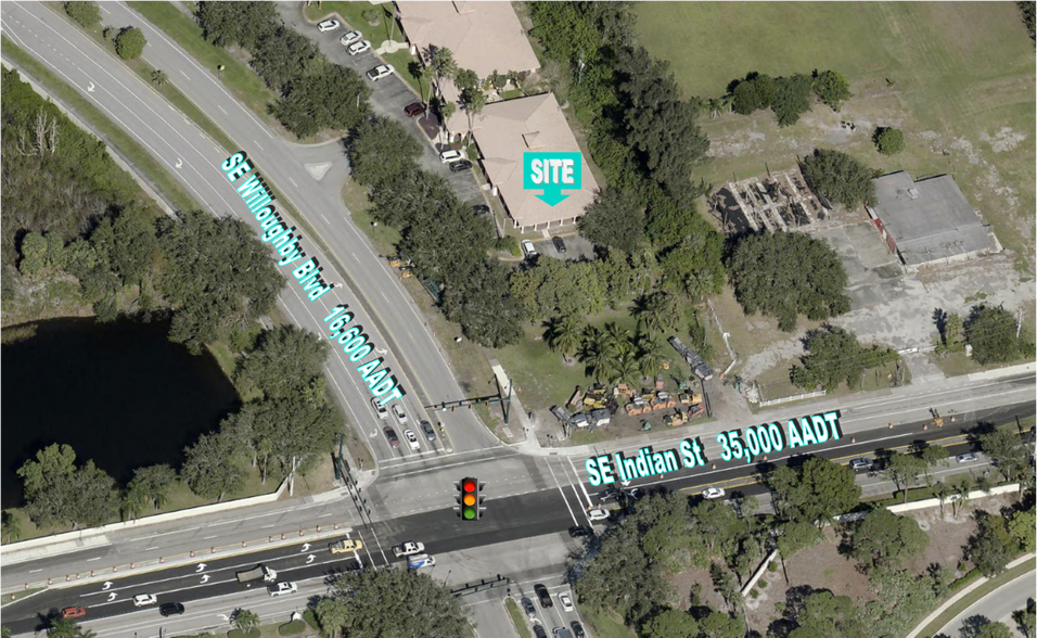 3515 SE Willoughby Blvd, Stuart, FL à louer - Photo de l’immeuble – Image 3 sur 6