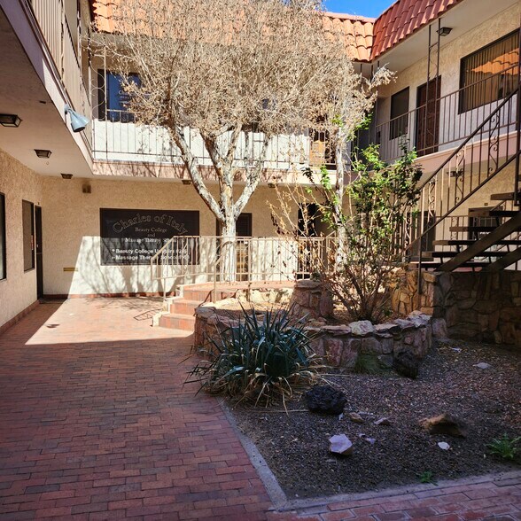 1987 Mcculloch Blvd, Lake Havasu City, AZ à louer - Photo de l’immeuble – Image 2 sur 19
