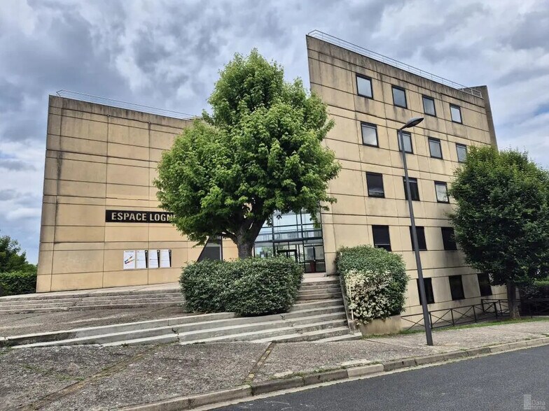 1 Boulevard De La Malvoisine, Lognes à louer - Photo de l’immeuble – Image 1 sur 8