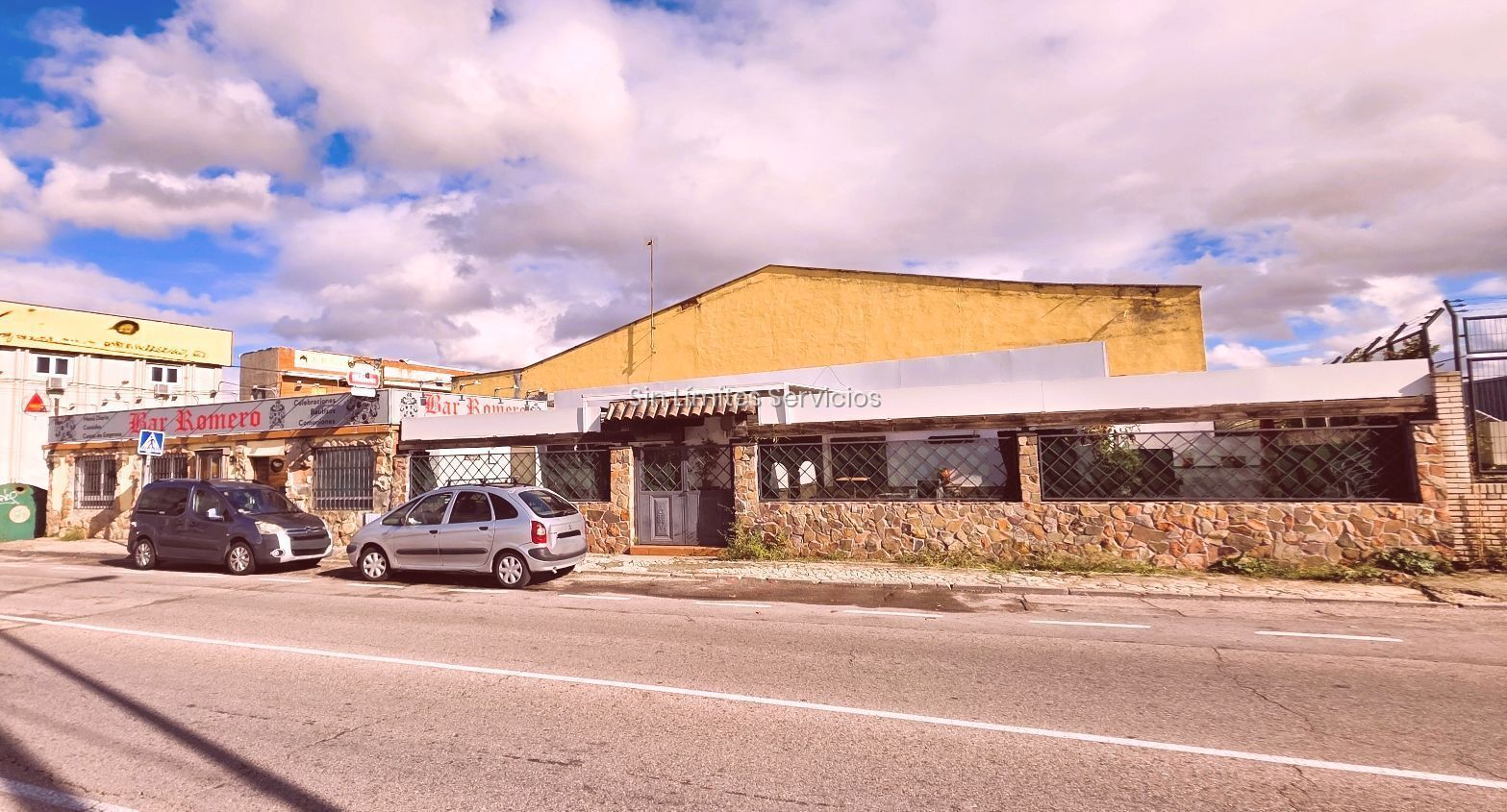 Local commercial dans Fuenlabrada, Madrid à vendre Photo principale– Image 1 sur 23