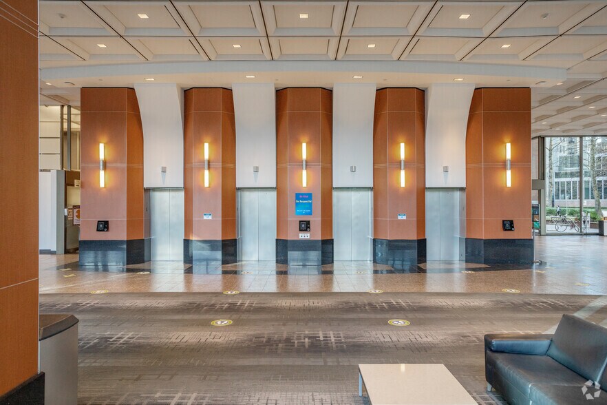 999 W Hastings St, Vancouver, BC à louer - Hall d’entrée – Image 3 sur 5