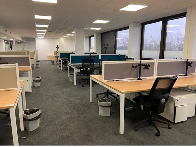 Bureau dans Saint-Cloud à louer Photo intérieure– Image 1 sur 7