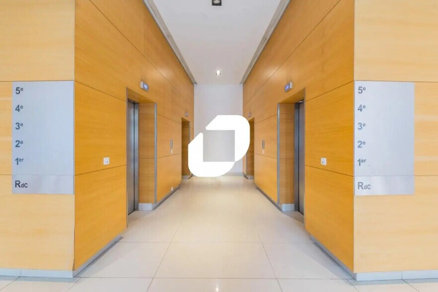 Bureau dans Chessy à louer - Photo de l’immeuble – Image 3 sur 12