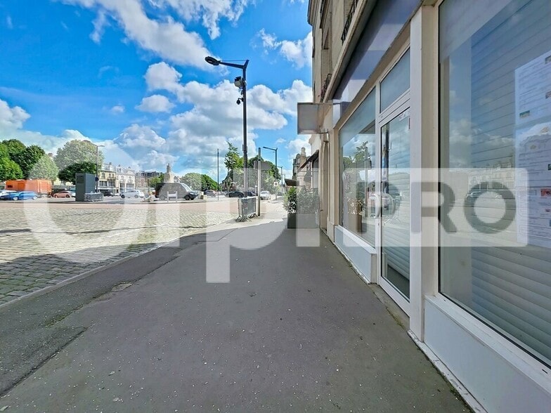 Local commercial dans Soissons à louer - Photo de l’immeuble – Image 2 sur 3