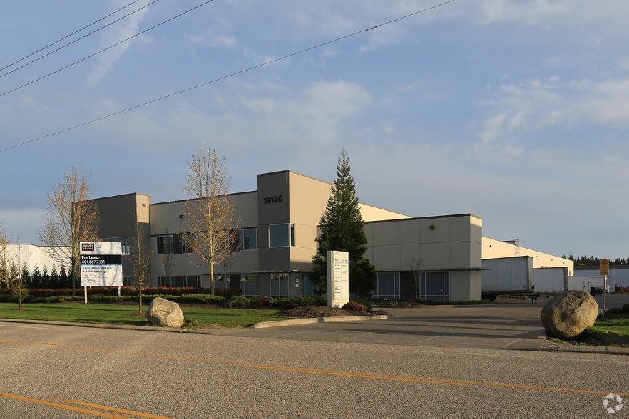 19130 24th Ave, Surrey, BC à louer - Photo principale – Image 1 sur 5