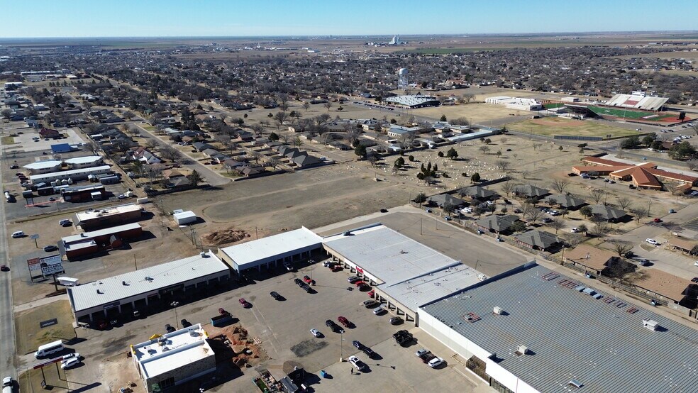 515-521 N 25 Mile Ave, Hereford, TX à louer - Photo de l’immeuble – Image 3 sur 3