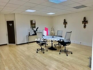 Plus de détails pour Bureau/Médical, Local d'activités à louer