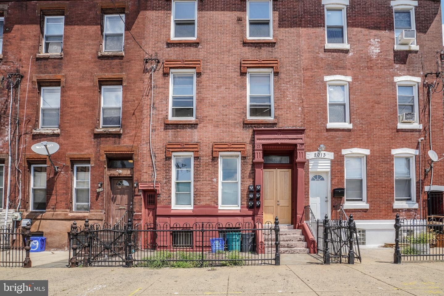 2011 E Allegheny Ave, Philadelphia, PA à vendre Photo de l’immeuble– Image 1 sur 26