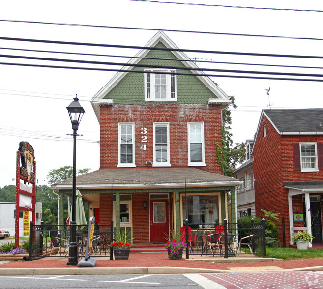 324 Main St, Reisterstown, MD à louer - Photo de l’immeuble – Image 2 sur 5