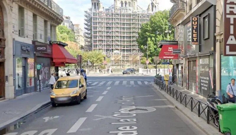 Local commercial dans Paris à louer - Photo de l’immeuble – Image 2 sur 3