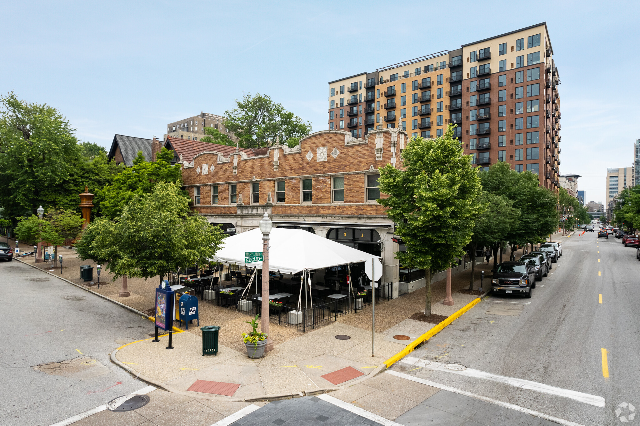 226-240 N Euclid Ave, Saint Louis, MO à louer Photo principale– Image 1 sur 6