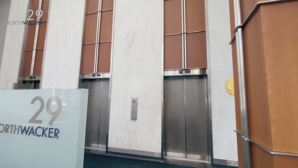 29 N Wacker Dr, Chicago, IL à louer - Vidéo sur l’annonce professionnelle – Image 2 sur 10