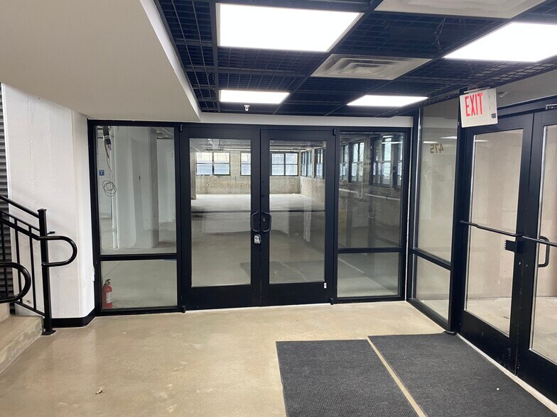 475 S Jefferson St, Orange, NJ à louer - Photo intérieure – Image 2 sur 11