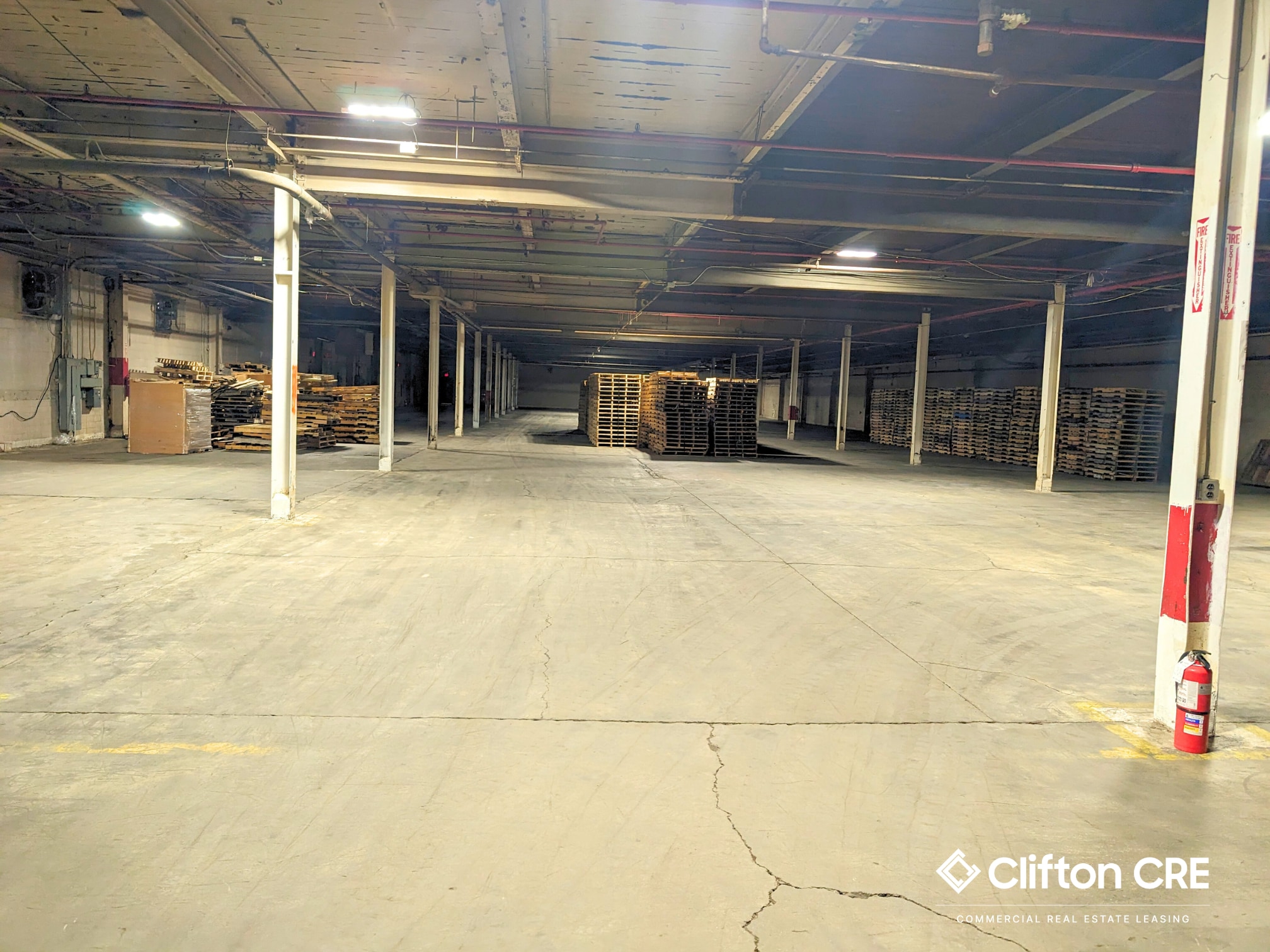 750 Bloomfield Ave, Clifton, NJ à vendre Photo intérieure– Image 1 sur 6