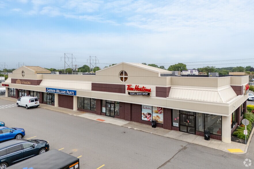 4408 Milestrip Rd, Hamburg, NY à louer - Photo principale – Image 2 sur 7