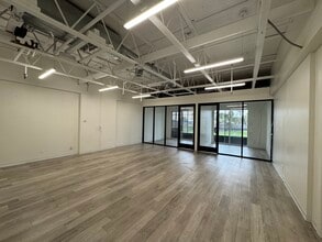 2110 S Coast Hwy 101, Oceanside, CA à louer Photo intérieure– Image 2 sur 5