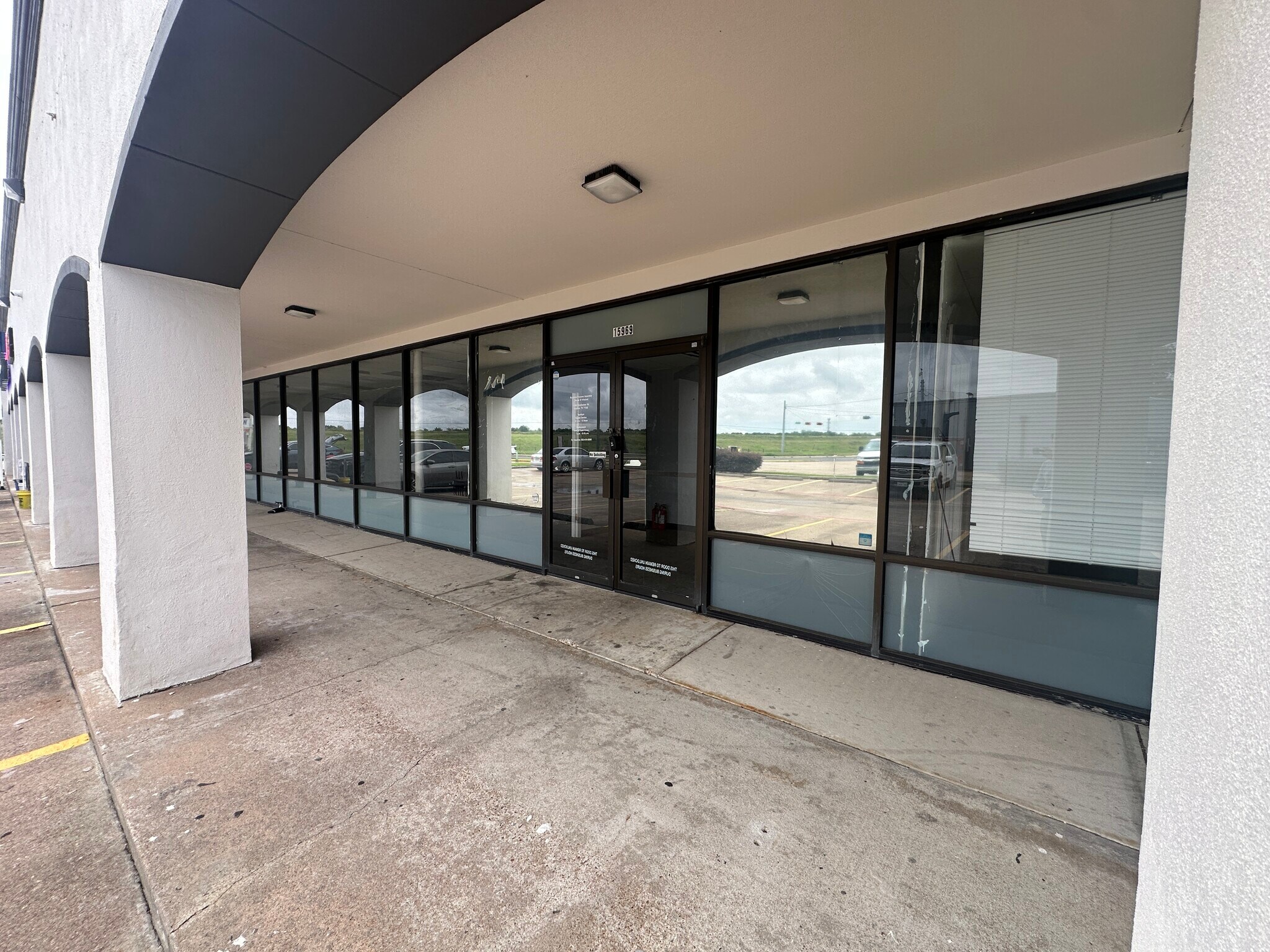 15965 Westheimer Rd, Houston, TX à louer Photo intérieure– Image 1 sur 8