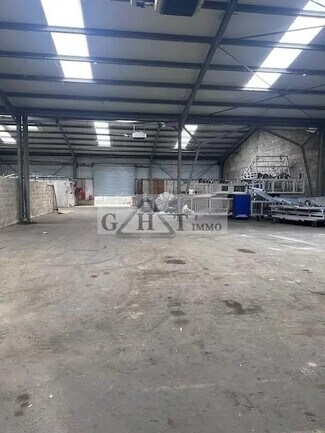 Plus de détails pour Industriel/Logistique à louer