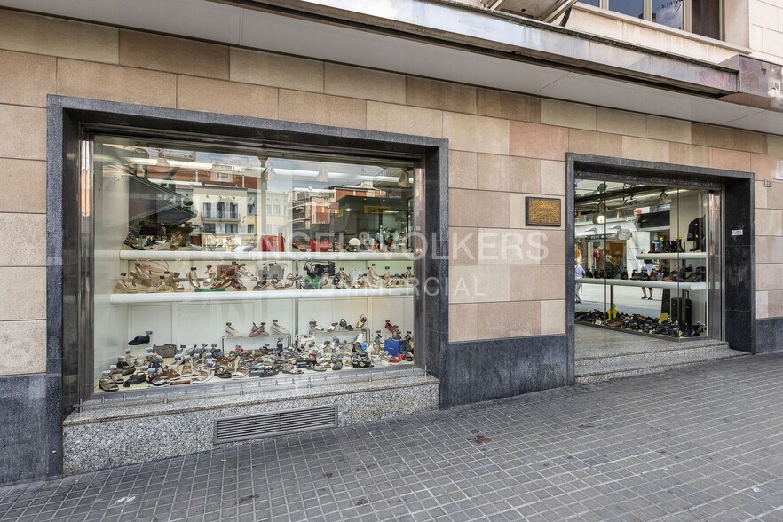 Local commercial dans L'Hospitalet de Llobregat, Barcelona à vendre - Photo de l’immeuble – Image 2 sur 2
