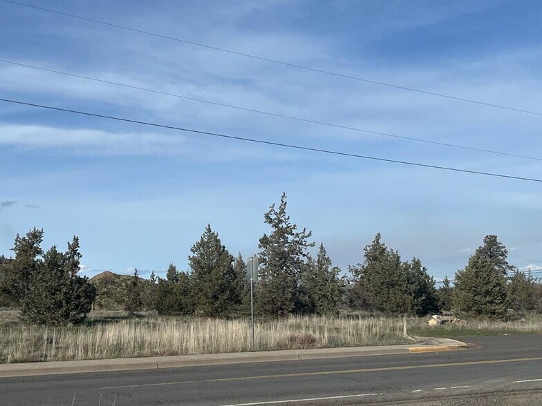 TL500 SW Belmont Ln, Madras, OR à vendre - Photo de l’immeuble – Image 2 sur 14