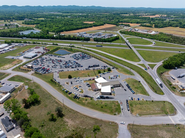 5501 Miller Ln, Christiana, TN à louer - Photo de l’immeuble – Image 2 sur 2