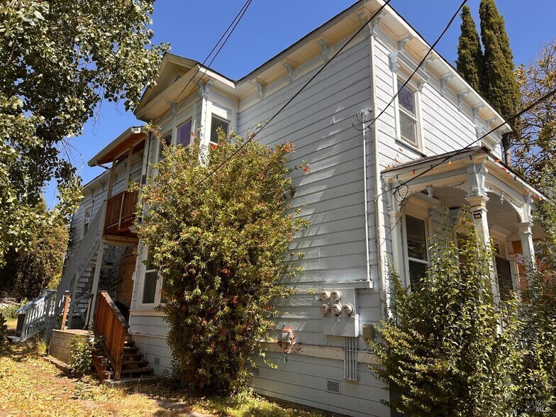 131 Coombs St, Napa, CA à vendre - Photo de l’immeuble – Image 2 sur 43