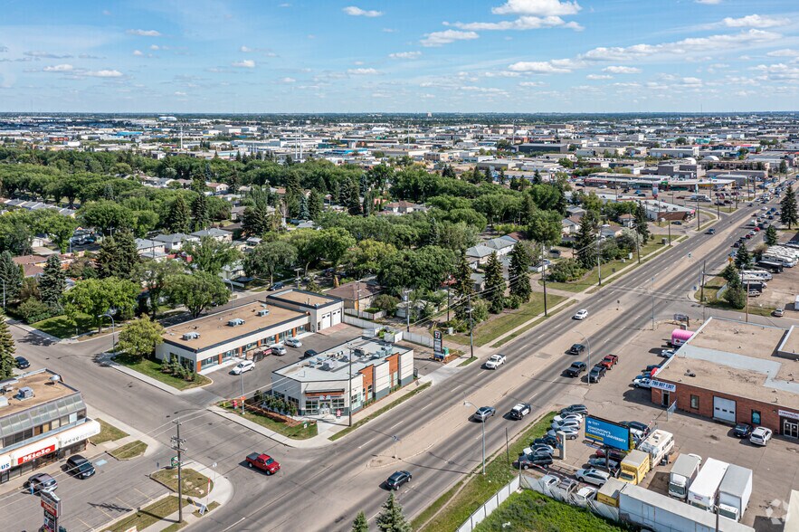 6545A 99 St NW, Edmonton, AB à louer - Aérien – Image 3 sur 10