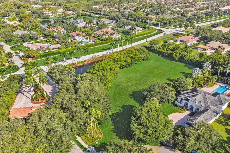 12981 Kapok Ln, Davie, FL à vendre - Photo de l’immeuble – Image 2 sur 15